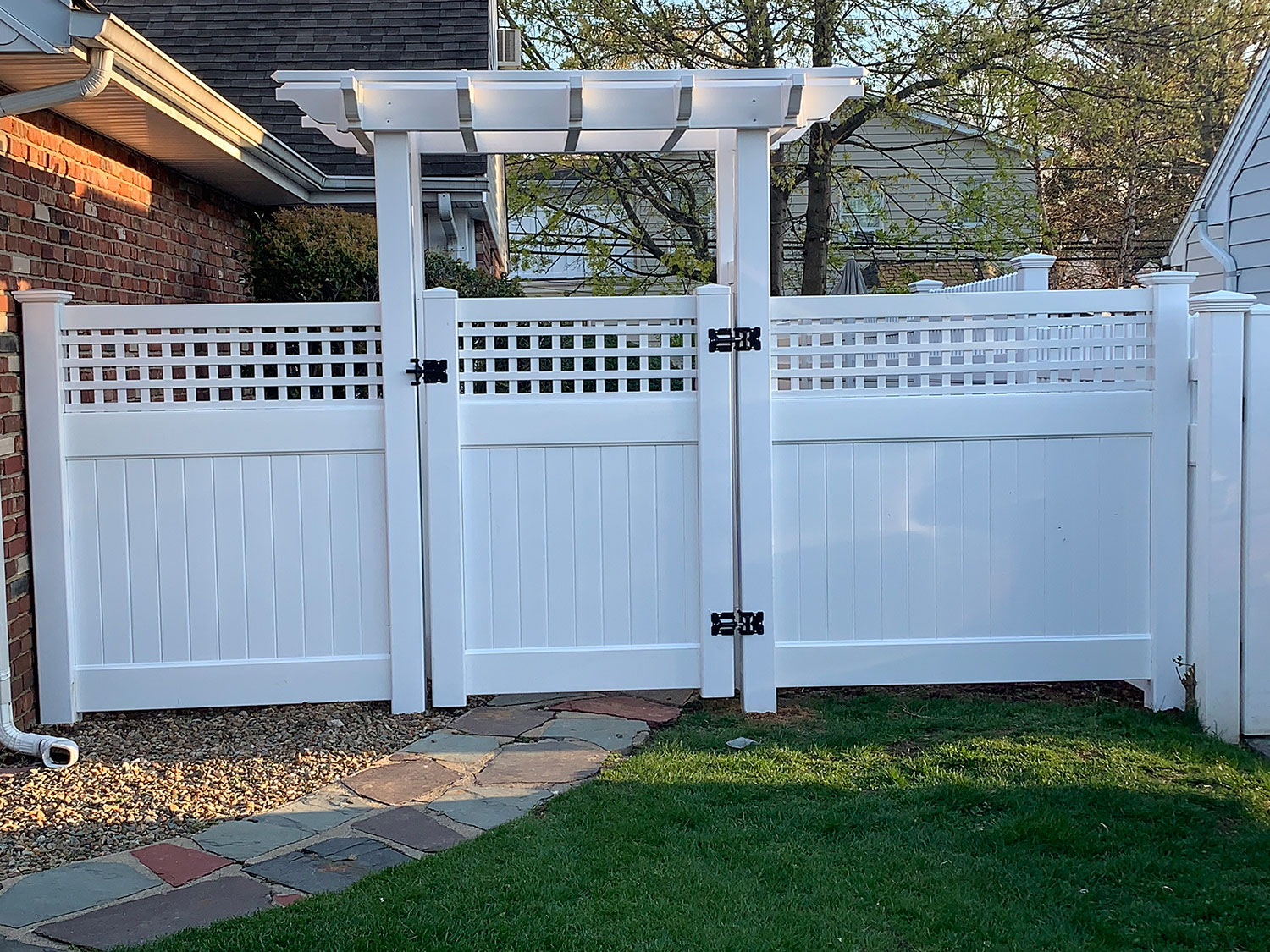PVC LATTICE TOP ARBOR