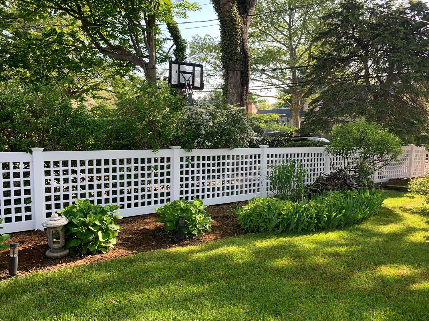 PVC OLD ENG SQ LATTICE